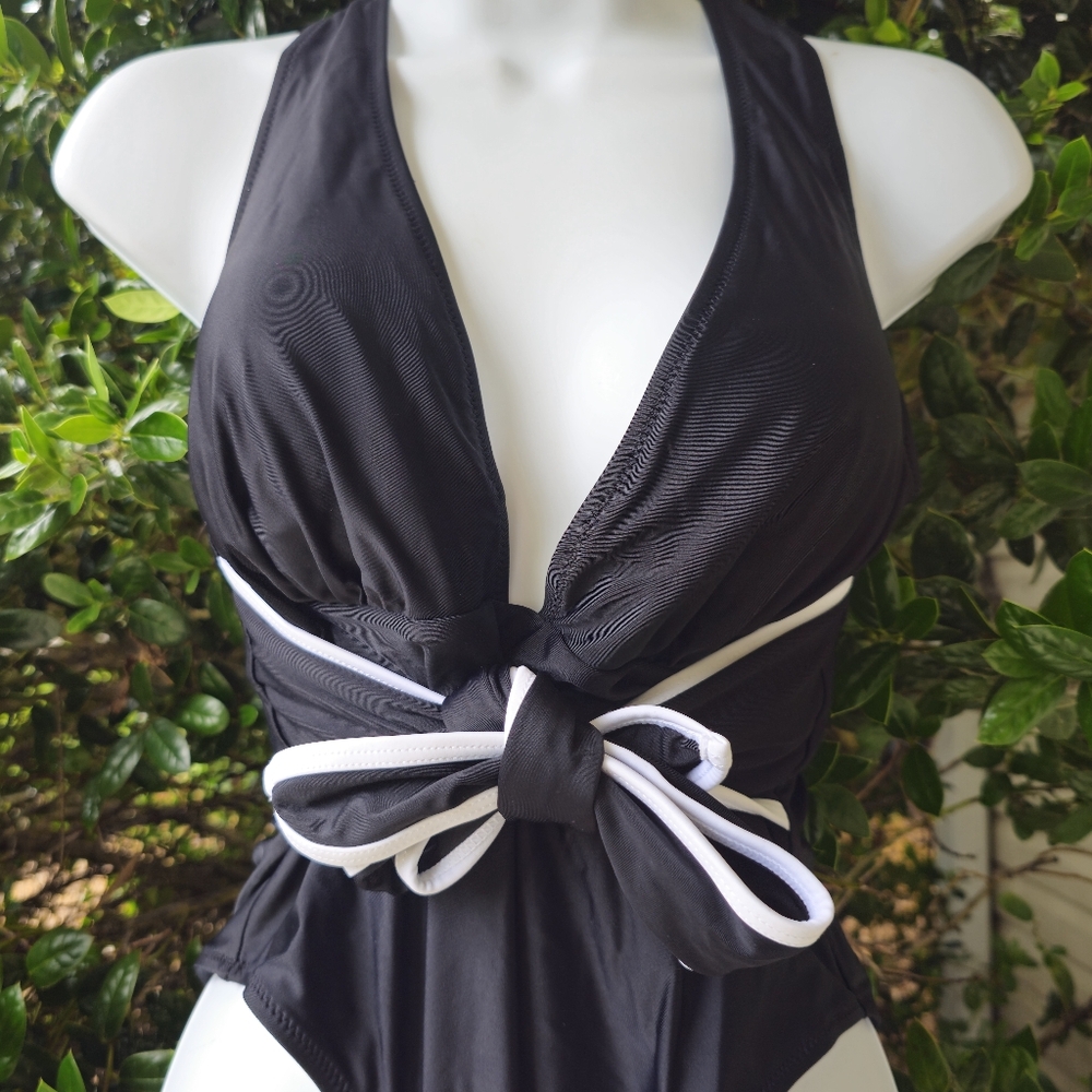 NWT‎ Womens Medium Stylish Black Kids One Piece Swimsuit - Picture 6 of 8